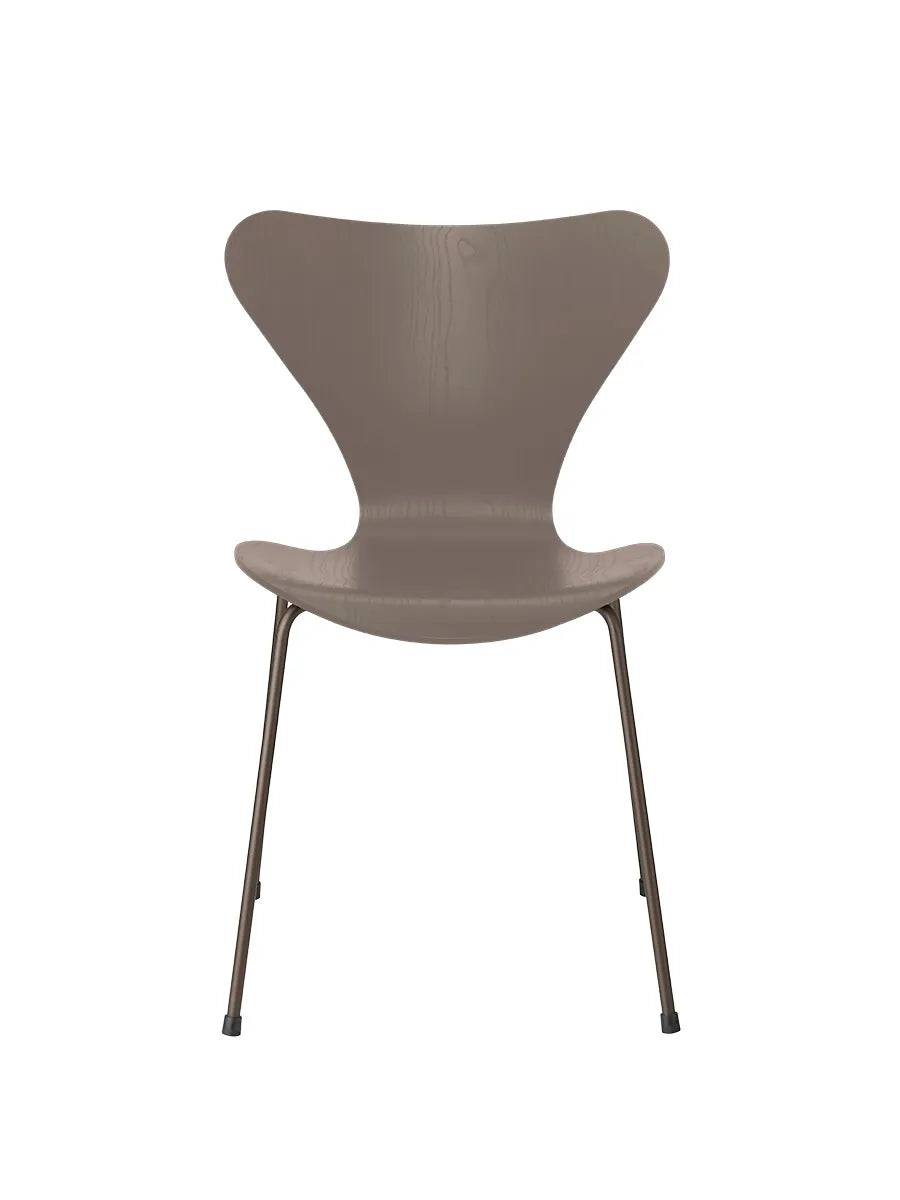 3107 Serie 7 stol i farvet ask af Arne Jacobsen Deep Clay / Brown Bronze - Jacobsen Plus
