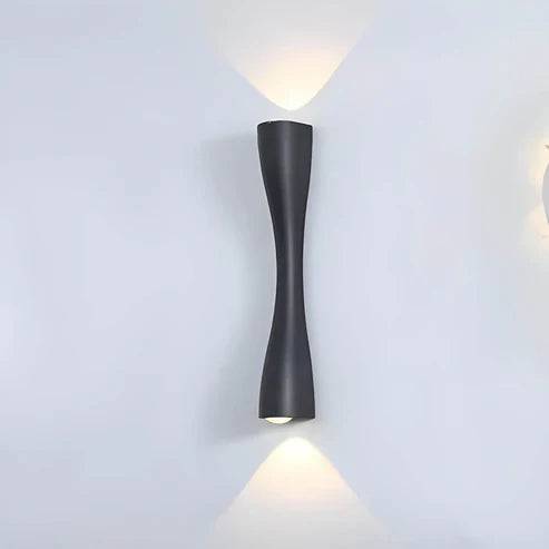 RéconfortGlow – Elegant Vattentålig Vägglampa för Inomhus och Utomhus - Svart / 24 x 6cm / Kall Vit