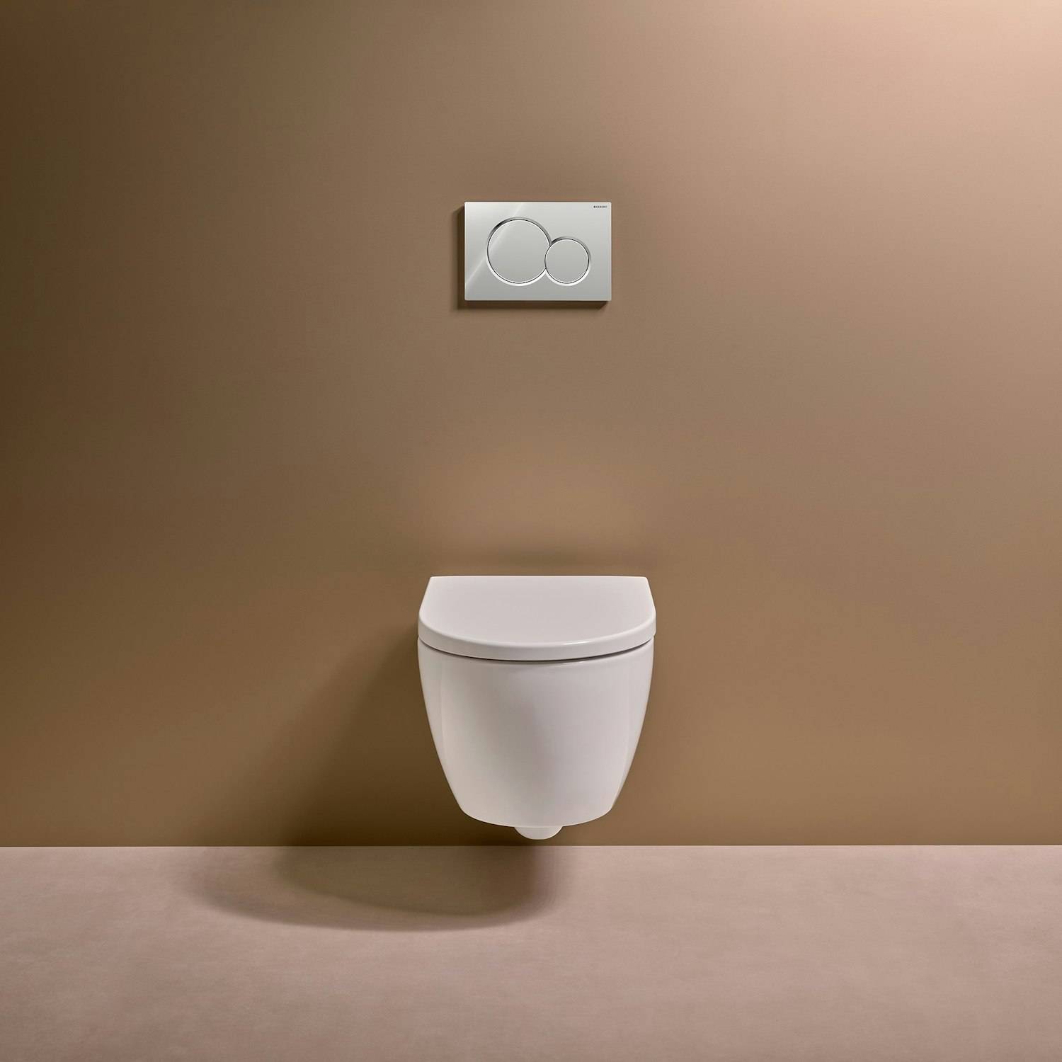 Toalettpaket Geberit iCon med WC-fixtur och Spolplatta