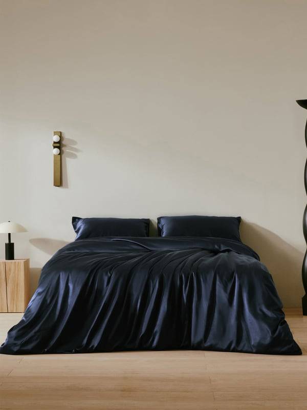 LilySilk 22 Momme Siden Påslakan Marinblå 150x200cm - Lyxigt & Mjukt