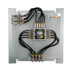 maxx.onLine Multischalter 8 Teilnehmer Set vormontiert auf Lochblech Montageplatte mit Zubehör, Quad- & Quattro LNB tauglich, kein Netzteil notwendig