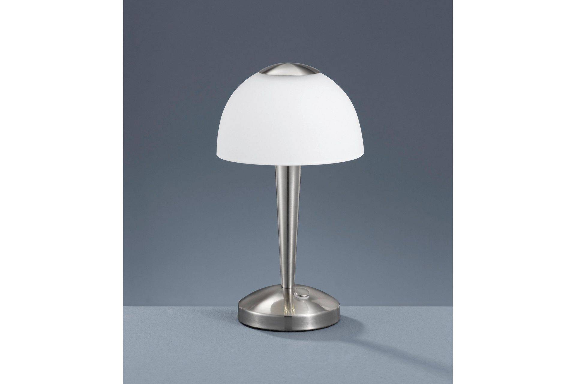 Trio Lighting Ventura LED Bordslampa borstad stål - Vit Bordslampor Silver