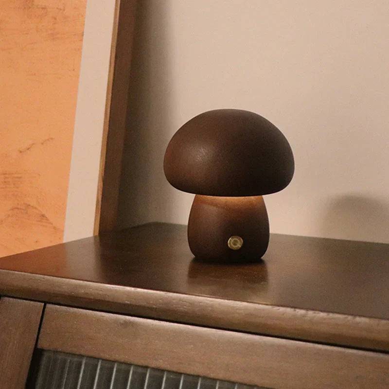 GlowShroom - Stämningsfullt Trä LED Nattlampa - D / Valnötstyp