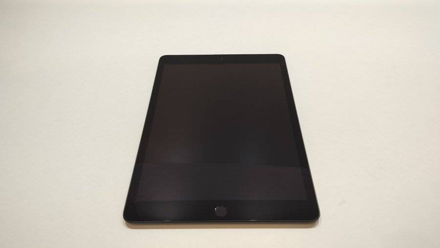 Apple iPad 10.2 7th Gen (2019) / Wi-Fi / 32 GB / Space Gray / A2197