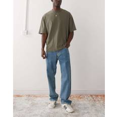 Weekday - Space - Jeans med lige ben i vasket blå i afslappet pasform