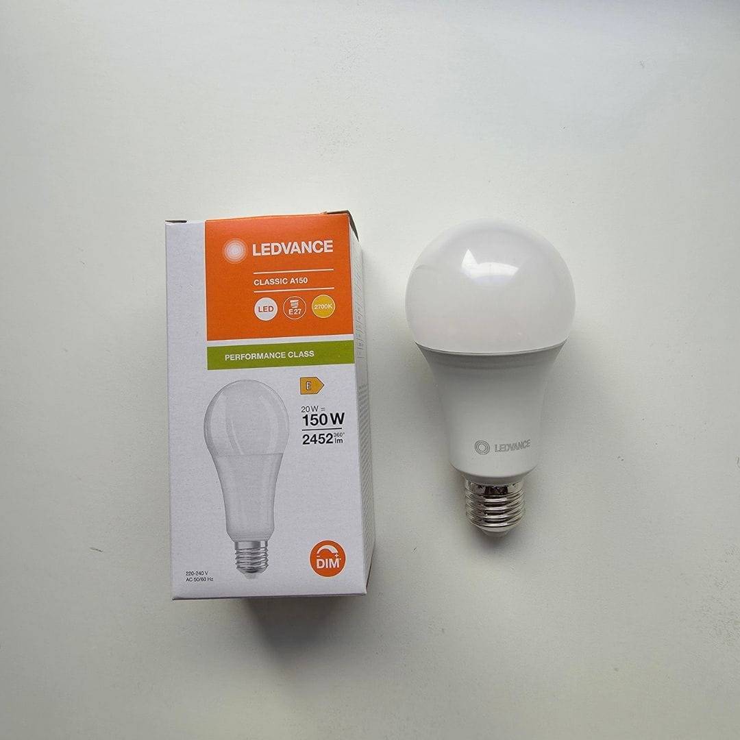 CLASSIC A150 DIM Dæmpbar Pære 20W E27 3700K - LEDVANCE -Så længe lager haves