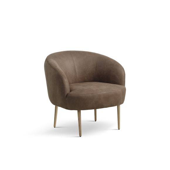 Conrad Loungestol, micro læder Bull Almond Natural wood.