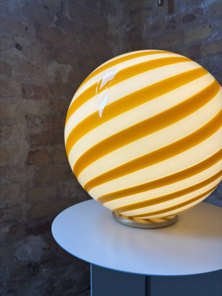 Gul swirl Murano bolche bordlampe, 30 cm