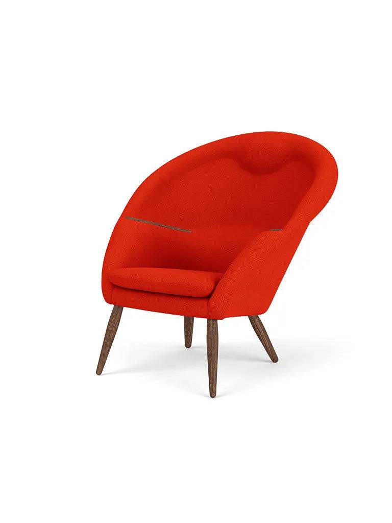 Oda Lounge Chair fra Audo Copenhagen Valnød - Hallingdal 65 600 - Jacobsen Plus