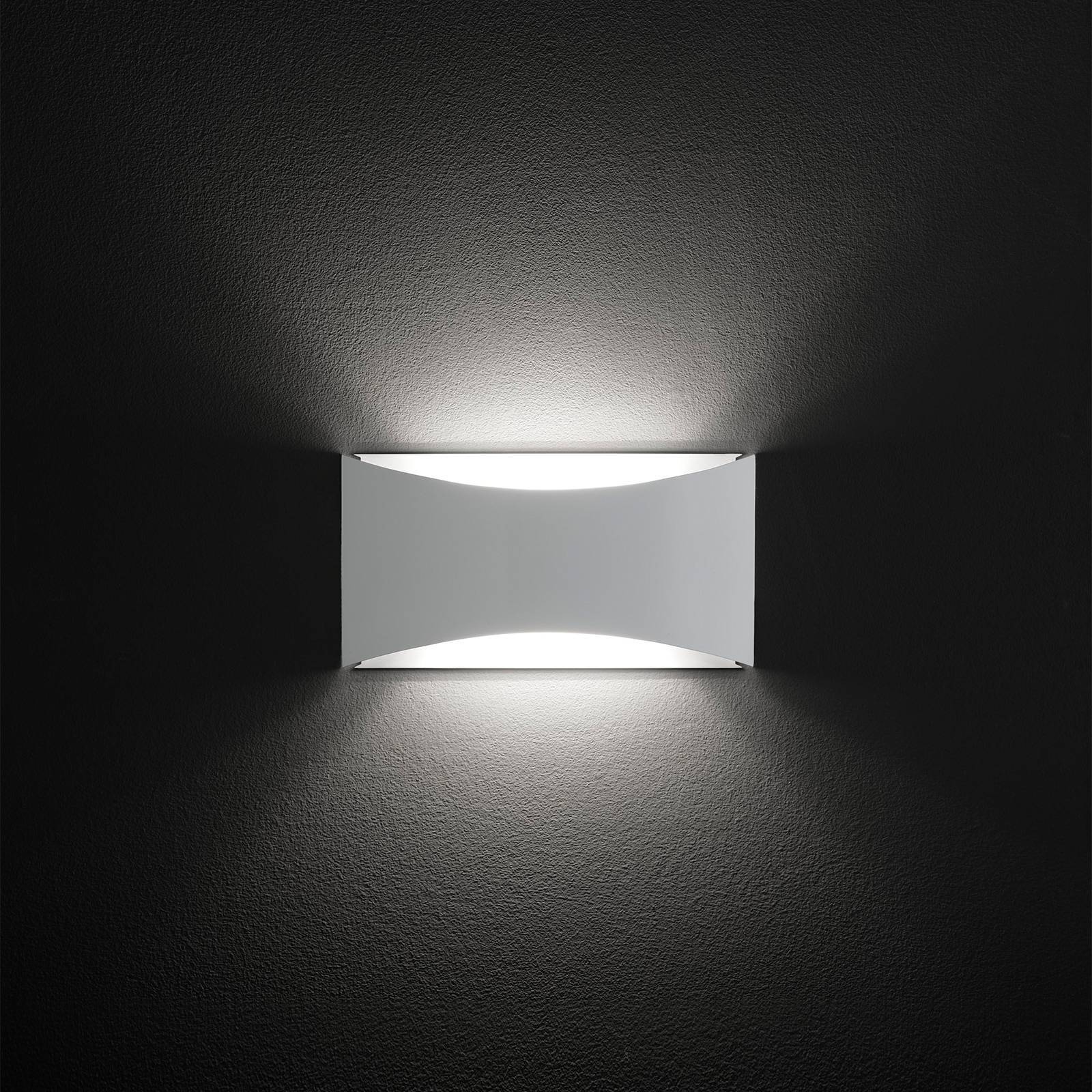 Oluce LED væglampe Kelly, Hvid/opal, Stue/spisestue, Metal, Moderne