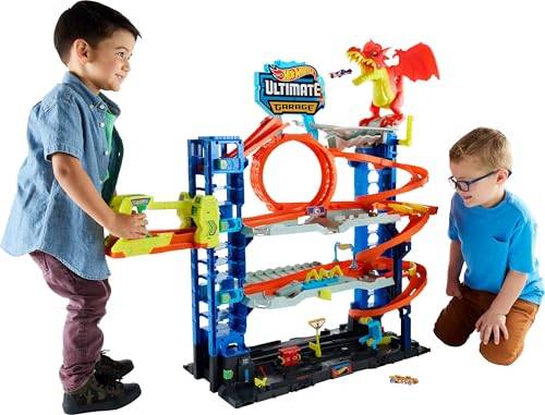 Hot Wheels City ”Let’s Race” Netflix - Ultimat garage-lekset med 2 formgjutna bilar, leksaksförvaring för mer än 50 bilar i skala 1:64, bana i 4 nivåer, besegra draken, HKX48
