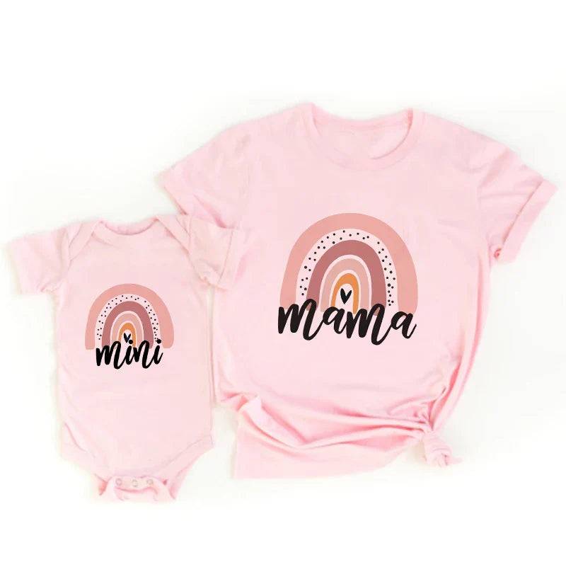 Mini Fashion™ - Mamma & Dotter - Matchande skjorta och romper Rosa - Rosa regnbåge / Bebisar 50 - (6-9 månader) | Pedagogiska Träleksaker
