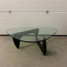 Vitra | Noguchi Coffee Table | Demo