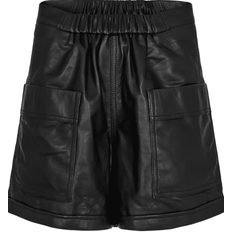 GOSSIA – THILLAGO LEATHER SHORTS – BLACK