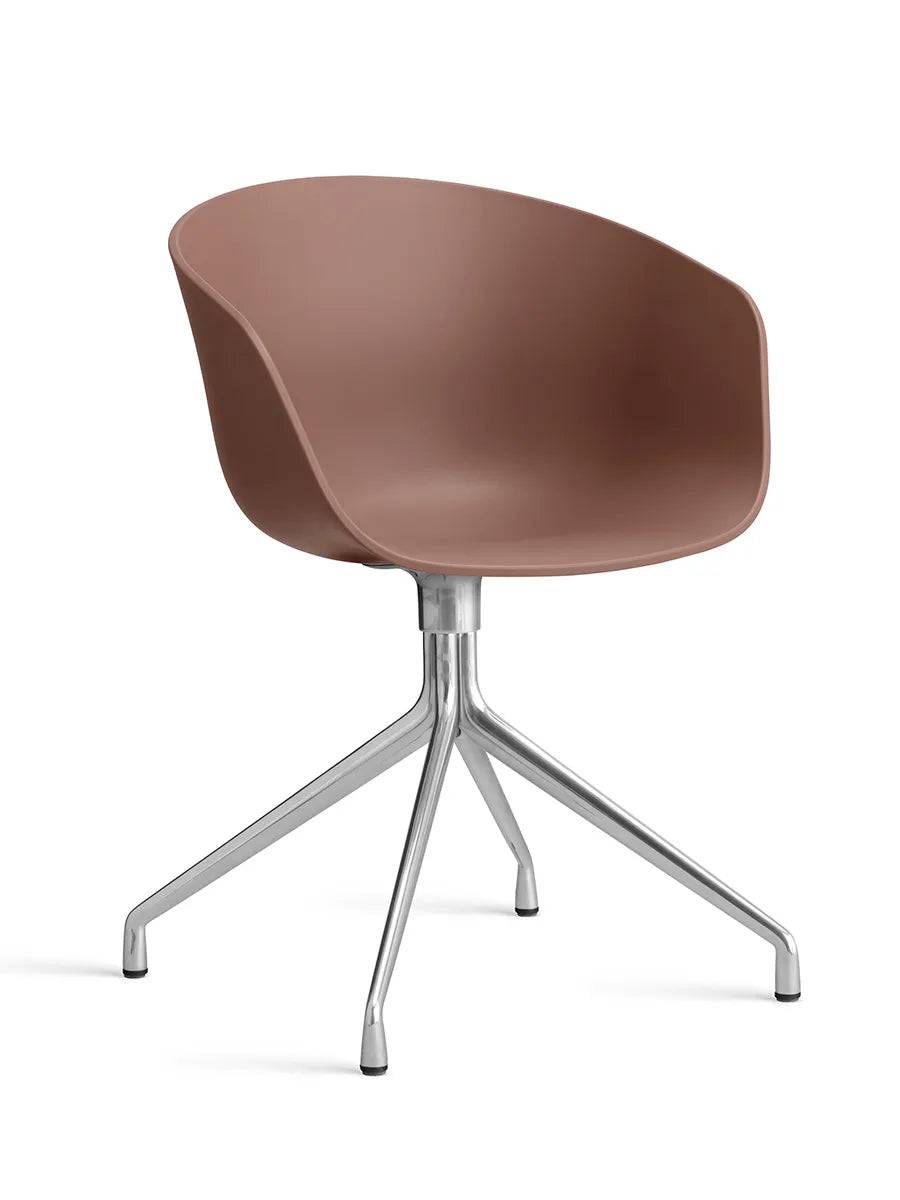 About a Chair AAC20 fra Hay Soft Brick / Poleret aluminium - Jacobsen Plus