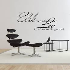 Elsk mens du tør det - wallstickers fra Walldelux.dk