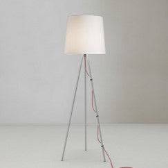 Eva gulvlampe fra Martinelli Luce - Aluminium m. hvid skærm