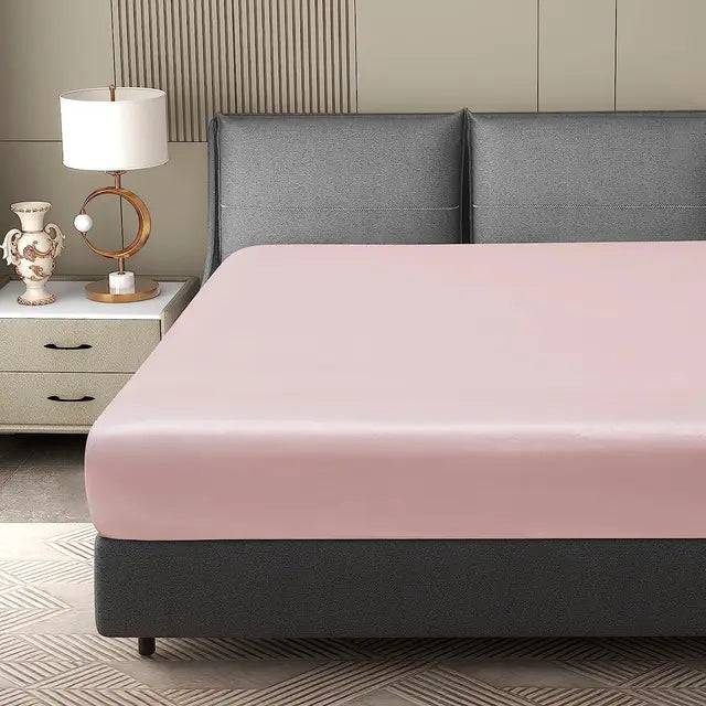 SatinDoux Täcke - Lyxig Madrasskydd för Ultimat Komfort - Rosa / Kung (198cmx203cm)