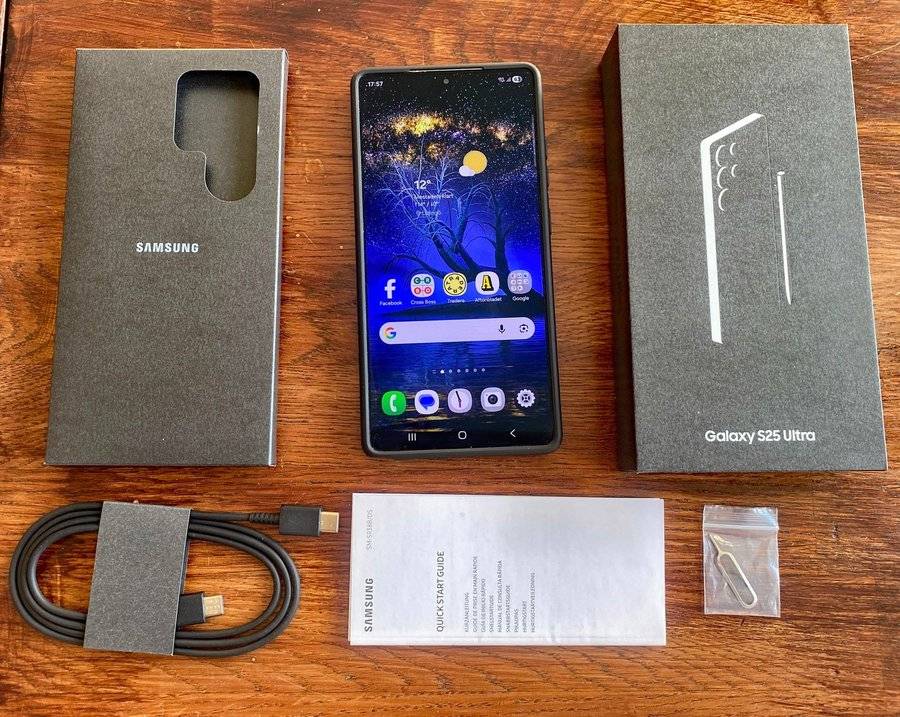 Samsung Galaxy S25 Ultra 512 GB, Titanium Silverblue Helt i nyskick i kartong!