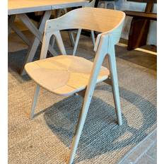 Mette stol | Favorit kombinationer Eg - klar olie P4: Cane seat (flet) - Neutral Med polstring