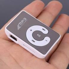 Liten bärbar mp3 spelare mini lcd-skärm mp3 spelare musikspelare stöd 32gb ingen skärmspegel mp3 - Vit