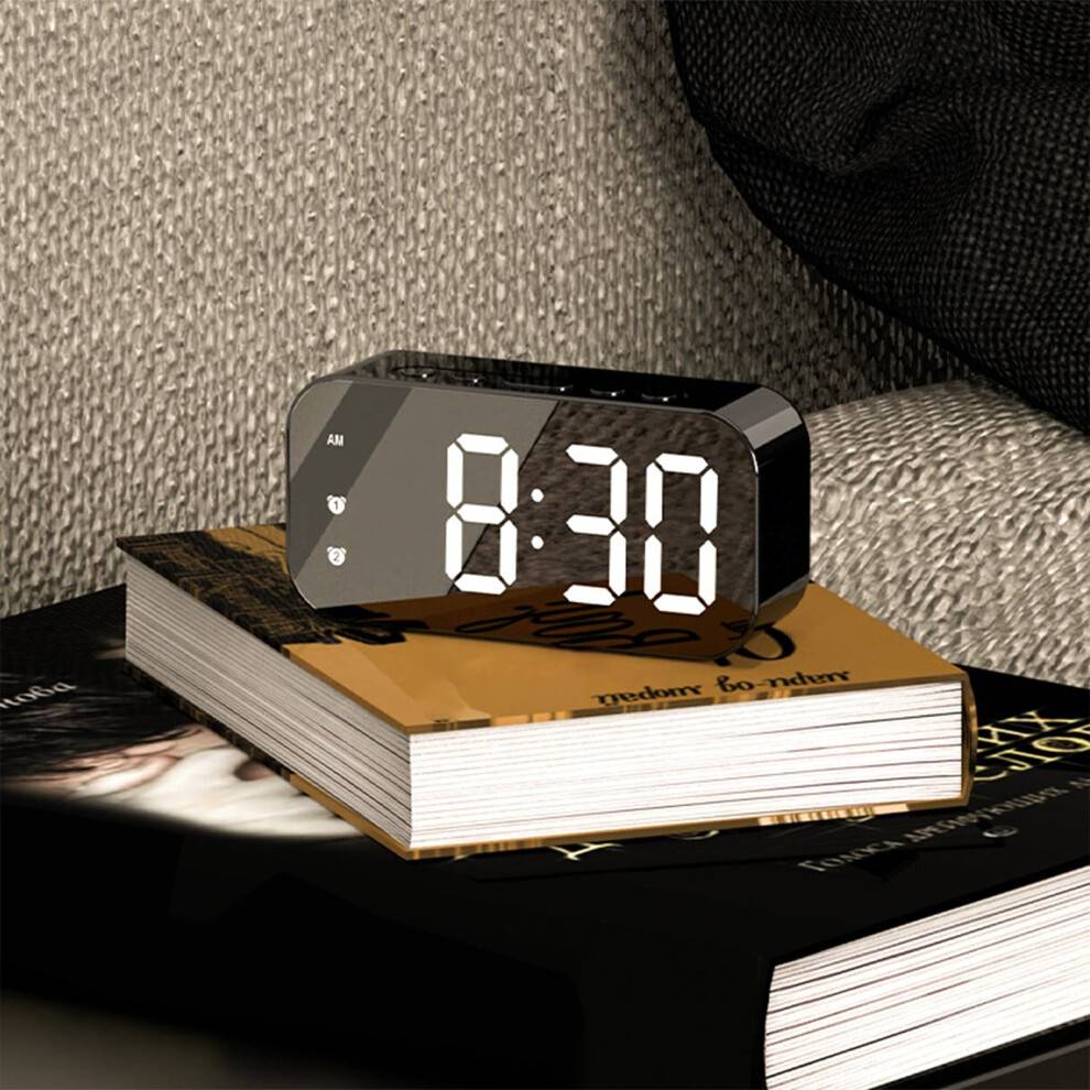 Moderne digitalt vækkeur 10,5 x 3,8 x 6,3 cm, 2 alarmer, temperatursensor, lydløs – kompatibel med soveværelse/kontor/stue