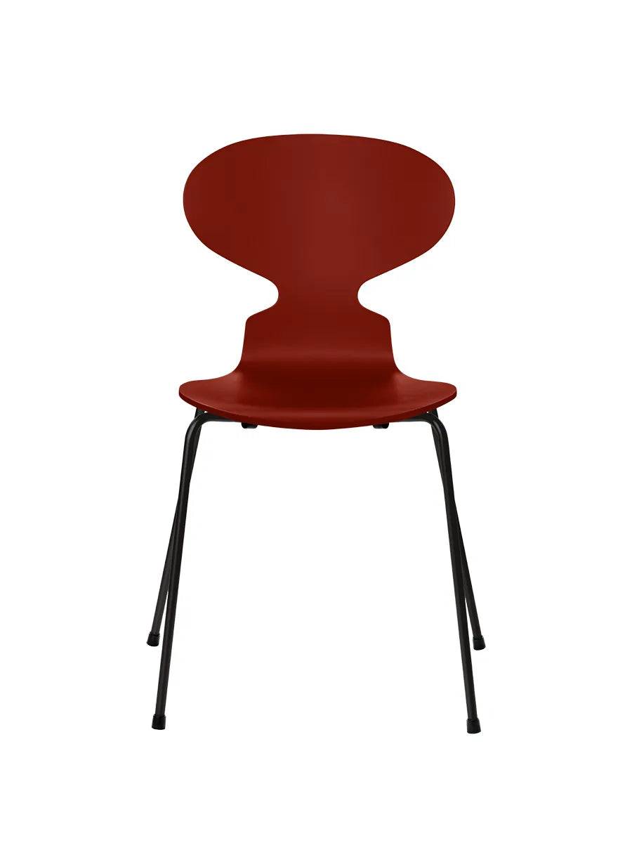 3101 Myren Stol lakeret af Arne Jacobsen Venetian Red / Sort - Jacobsen Plus