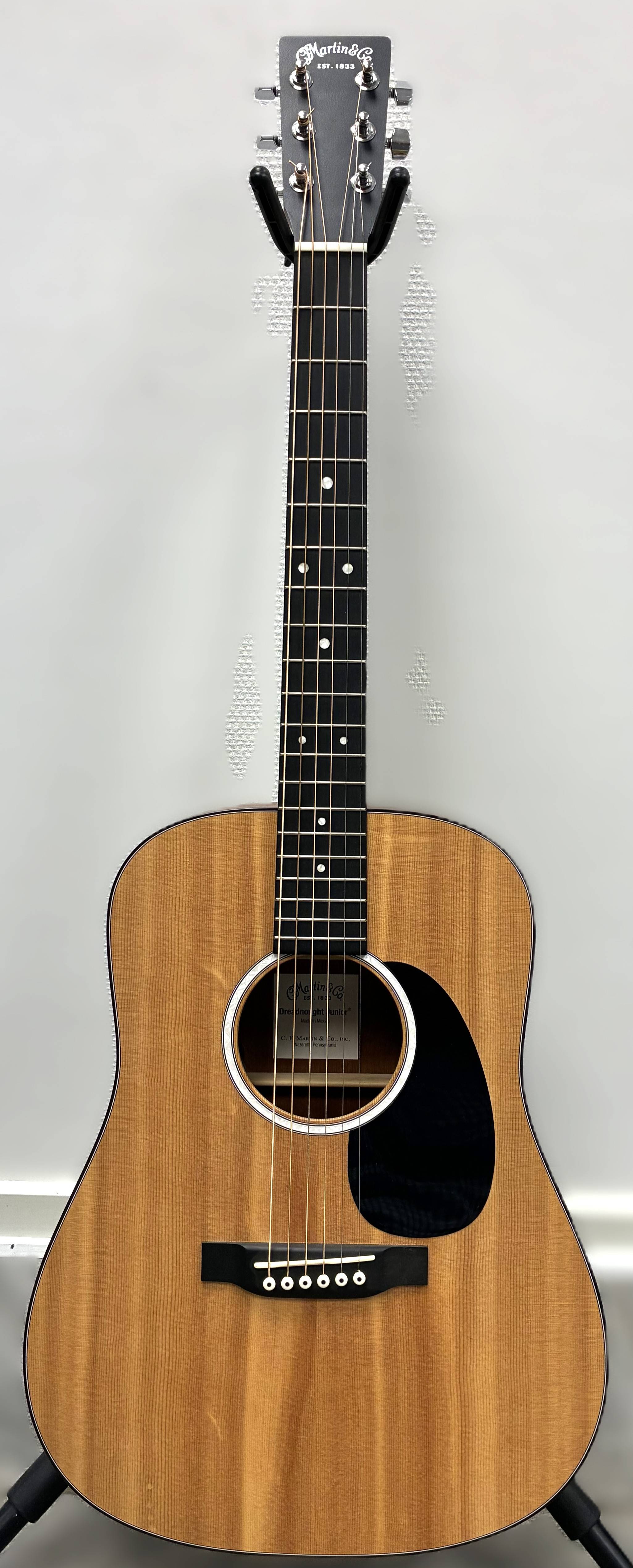 (BRUGT) C.F. Martin Dreadnought JR 10E