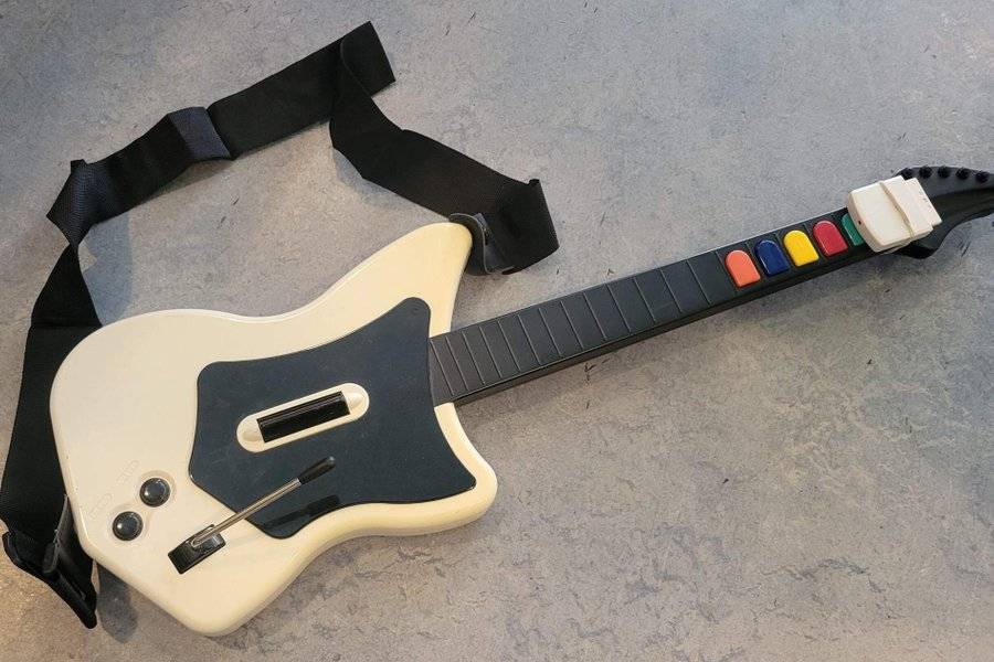 PS2 Gitarr - Guitar Hero Redoctane med sändare