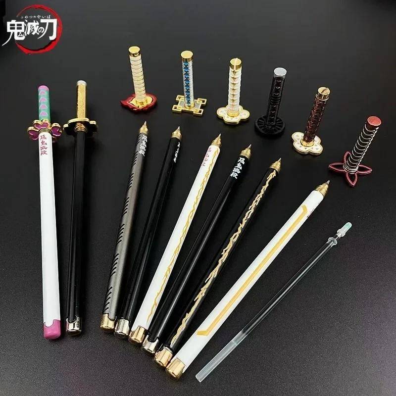 Nya 17 stilar Japan Anime Demon Slayer Modell Gelpenna 0,5 mm Svart Bläckpåfyllning Cosplay Rekvisita Barnelev Gåva SlayerVapen Svärd