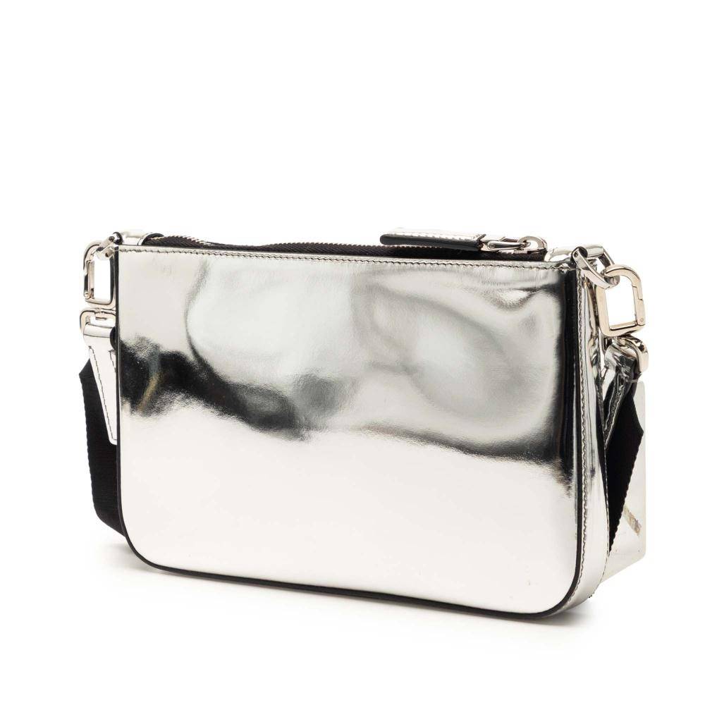 Prada Vintage Prada Messenger Bag L 14cm x W 22cm x D 2.50cm - Prada Vintage hos Magasin