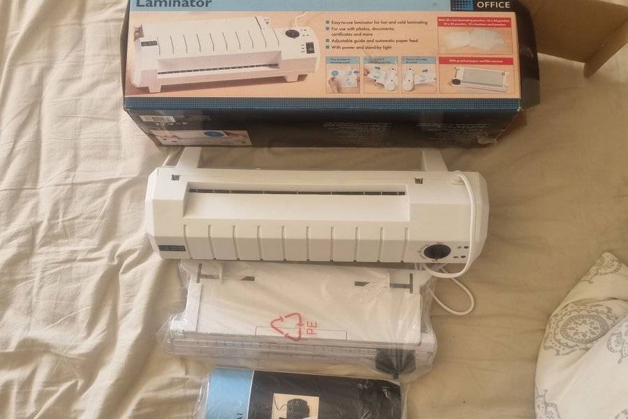 Laminator UNITED OFFICE ULG 350 A1 med tillbehör
