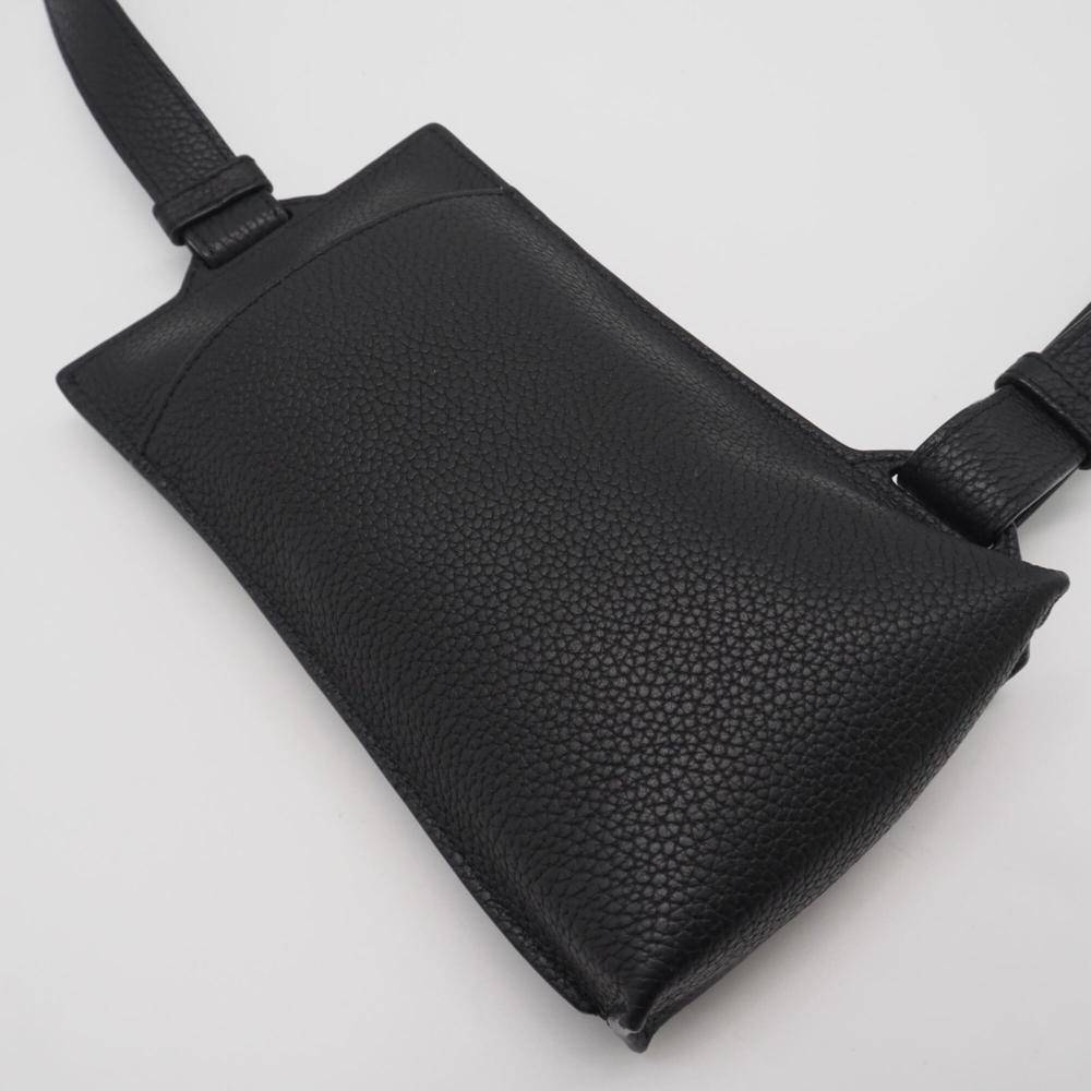 Loewe Vintage Loewe Shoulder Bag L 12.5cm x W 21cm x D 1cm - Skuldertasker hos Magasin