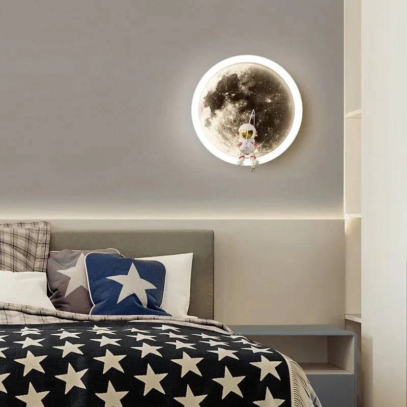 Spacelume - Maan LED Vägglampa - Vit / Kall vit