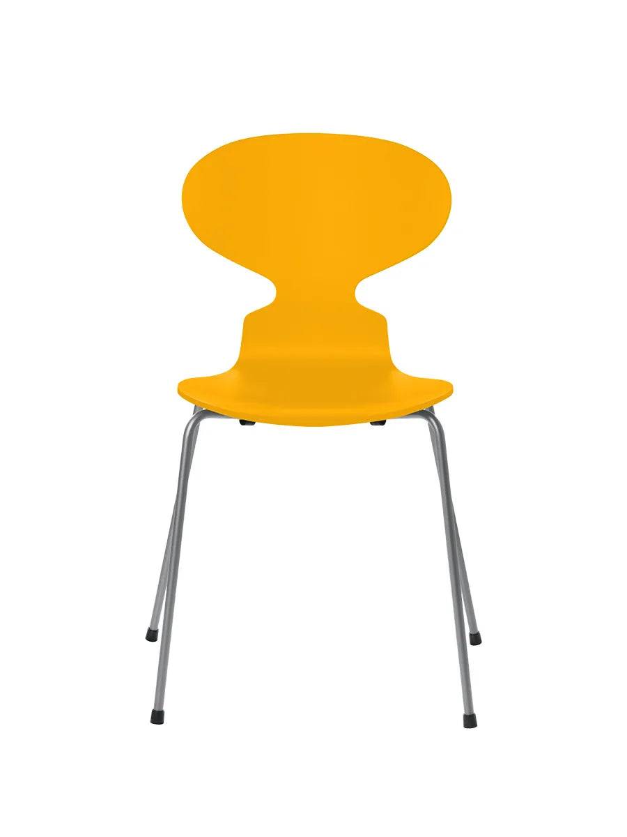 3101 Myren Stol lakeret af Arne Jacobsen True Yellow / Silver Grey - Jacobsen Plus