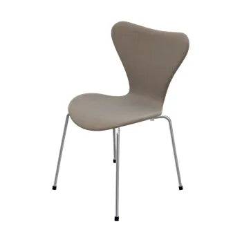 3107 Serie 7, fuldpolstret af Arne Jacobsen Remix / 233 Beige - Jacobsen Plus