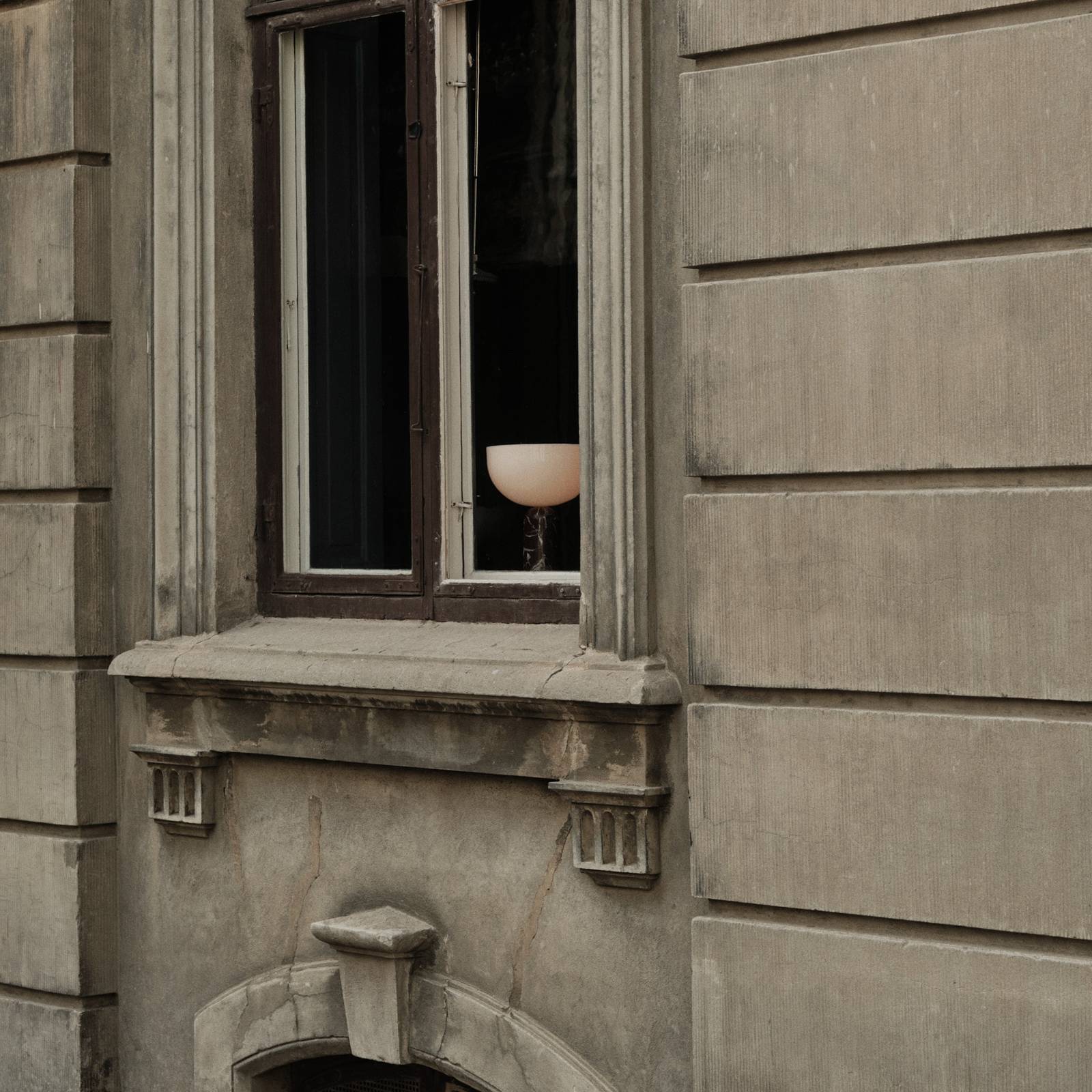 New Works Design bordslampa Kizu Small, Röd, Vardagsrum / matsal, Sten, Design, Bordslampa