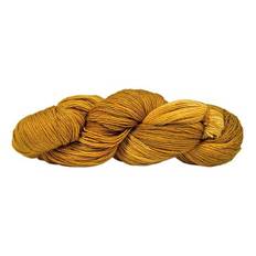Manos del Uruguay Fino SF412 Delft Indhold: 70% merinould, 30% silke Vægt/længde: 100 gram = ca. 450 meter Anbefalede pinde: 2.00-4.00 mm Strikkefasthed: 10 cm = 24 masker Vask: Håndvask / Tørres fladt.