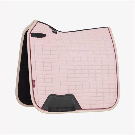 Lemieux Suede dressurunderlag Square Blossom.