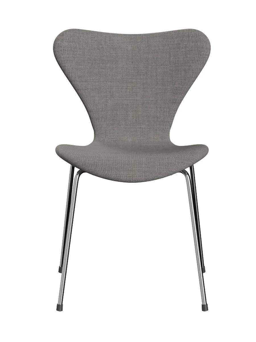 3107 Serie 7, fuldpolstret af Arne Jacobsen Canvas / 0124 Lysgrå - Jacobsen Plus