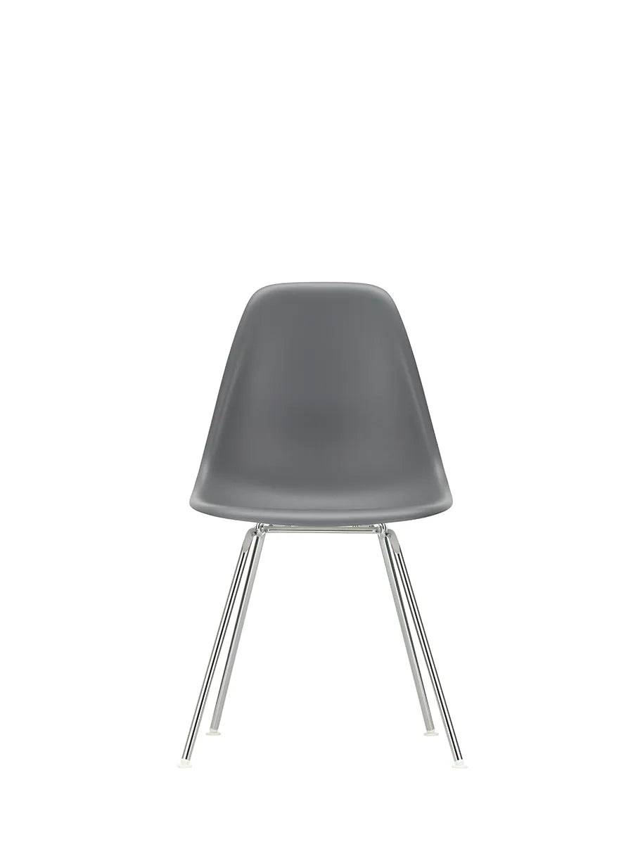 Eames Plastic Side Chair DSX, forkromet fra Vitra Granite grey - Jacobsen Plus