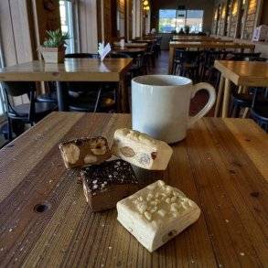 Chokolade (Enkeltvis indpakket) Blød nougat med kakao