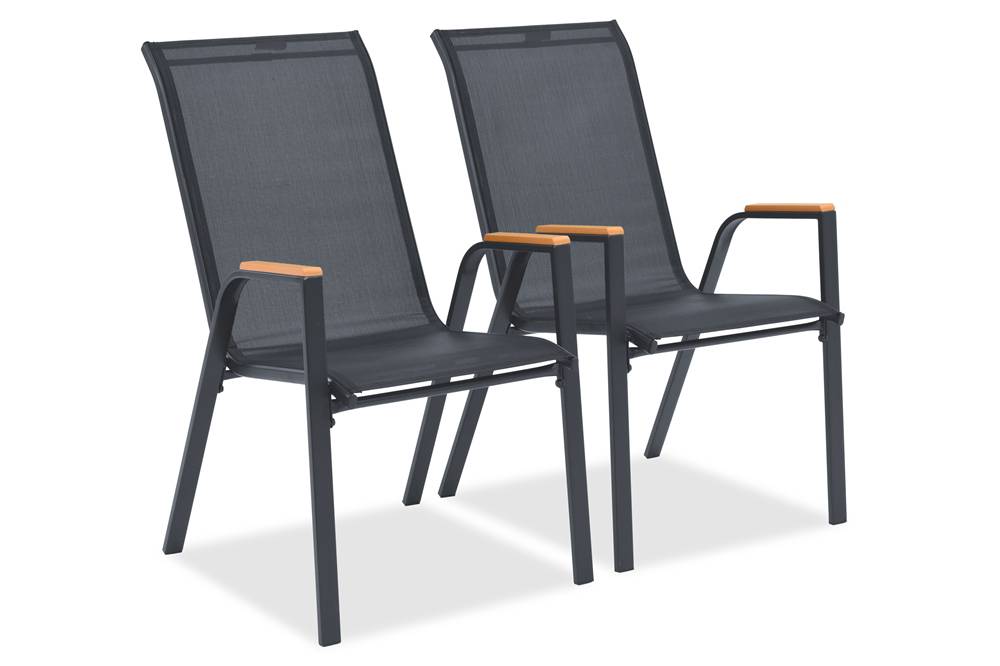 Set med två grå Garden Point-stolar i Bitonto