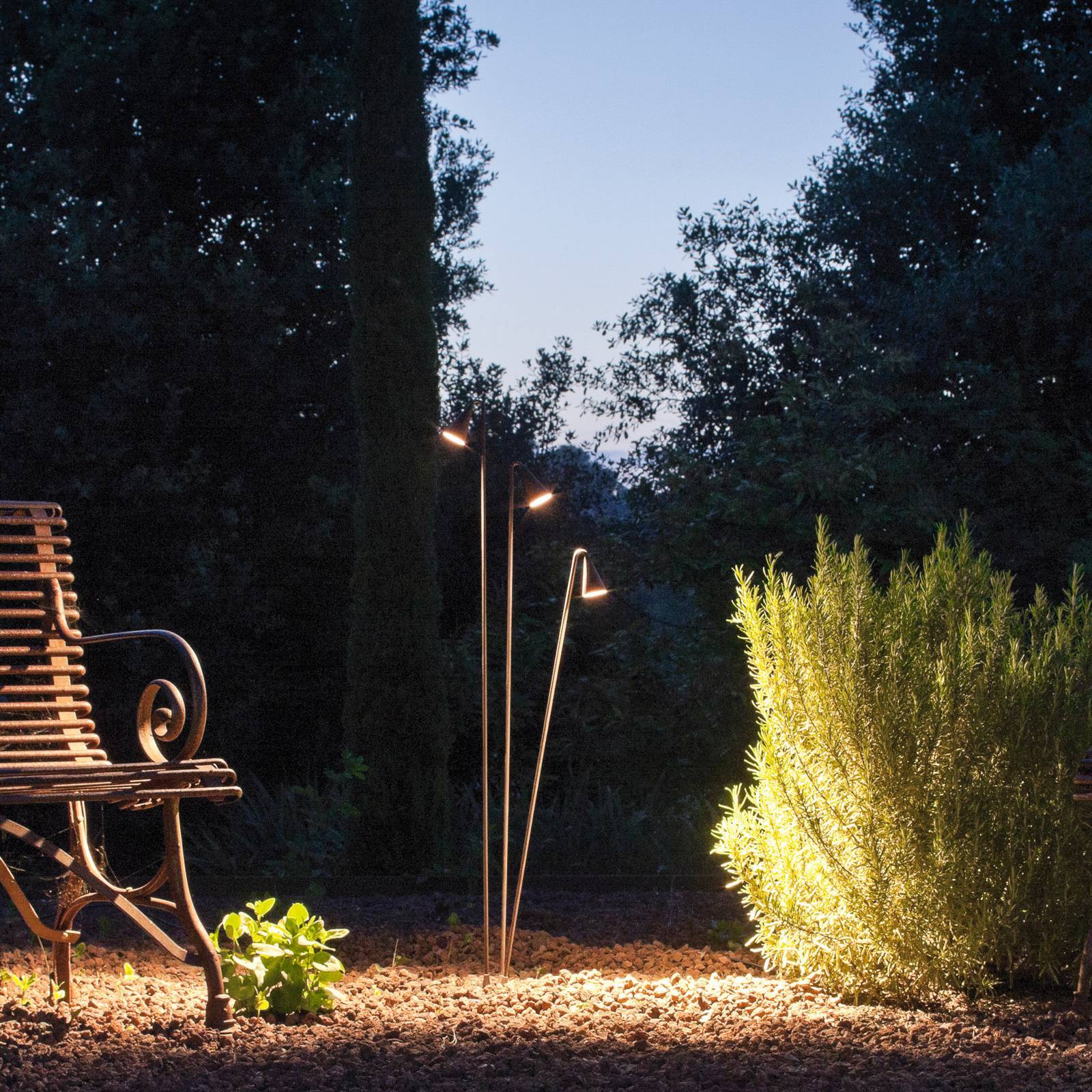 Vibia utomhus LED-golvlampa Brisa, 1 lampa, brun BRISA, Brun / rost, Syntetmaterial, Design