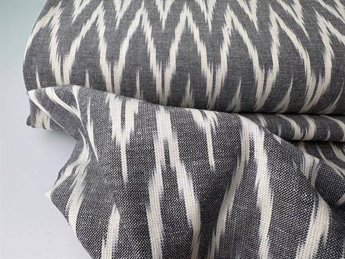 Vævet ikat - zig zag i offwhite / grå