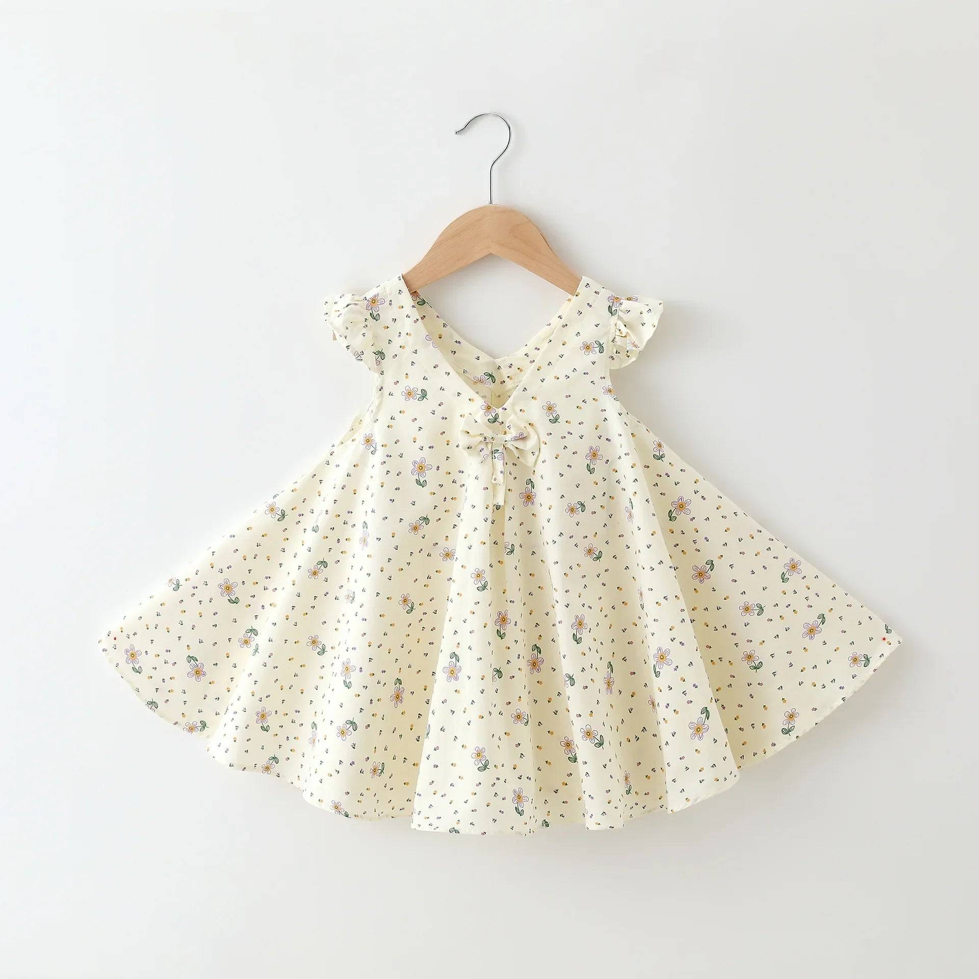 Mini Fashion™ - Lekfull & Elegant - Sommarklänning för flickor Vit blommig / 110 (3-4 år) | Pedagogiska Träleksaker