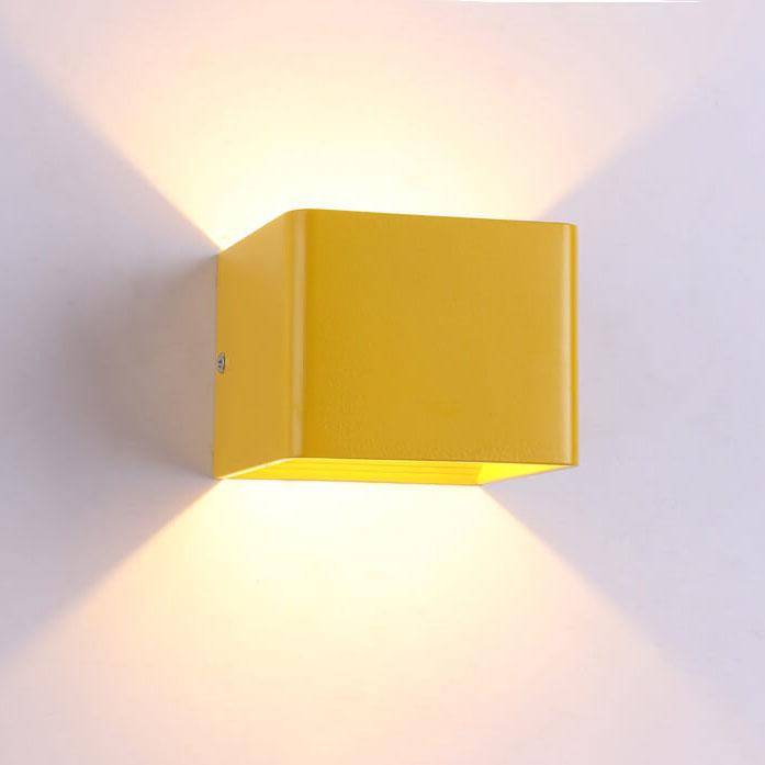 LuminSquare - Fyrkantig Mini Vägglampa i Aluminium - Gul / Vitt Ljus (5000 K)