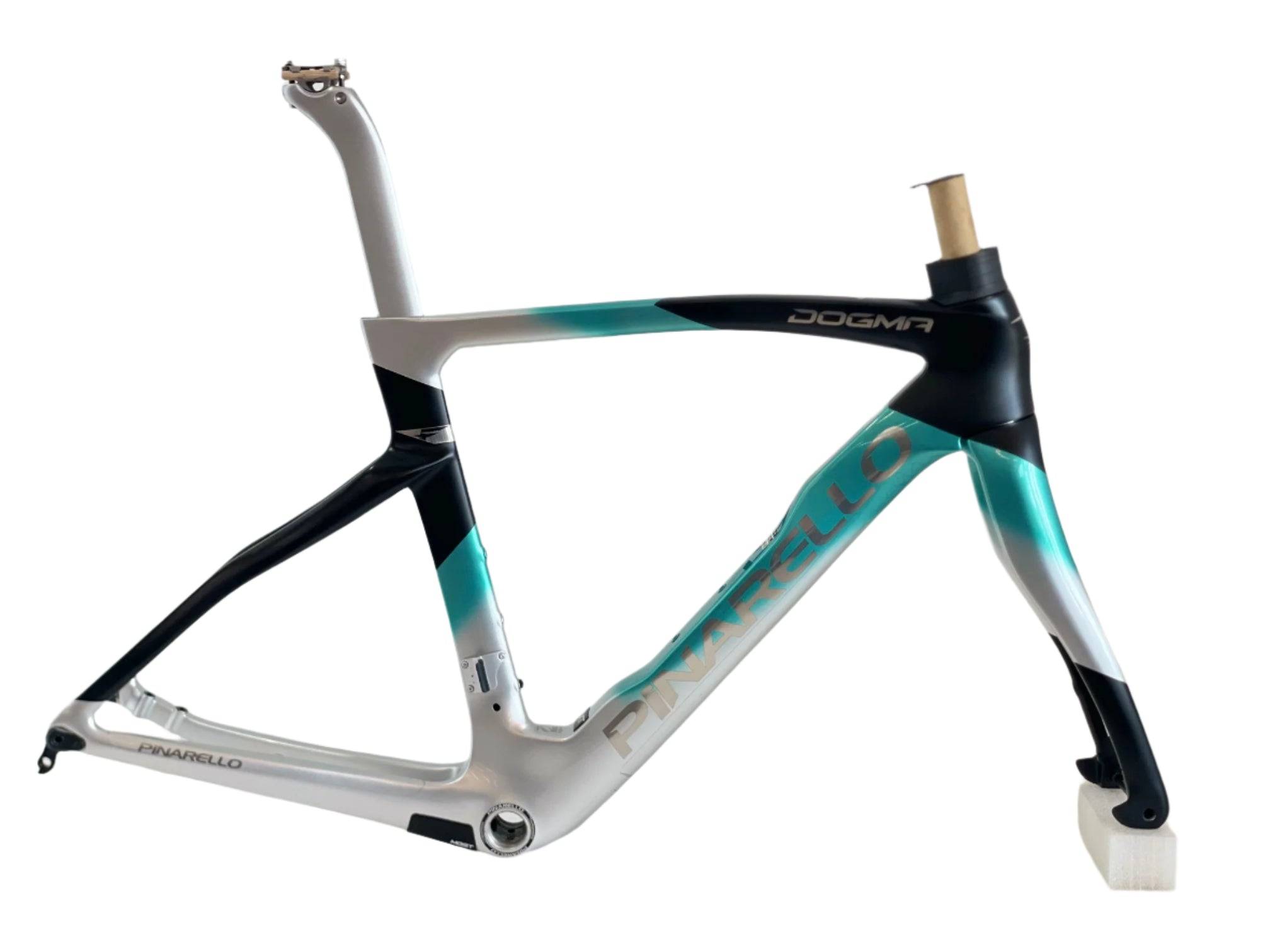 Pinarello Dogma F Frameset 2024 - 105 / 515CC / D124 NEBULA GREEN SILVER