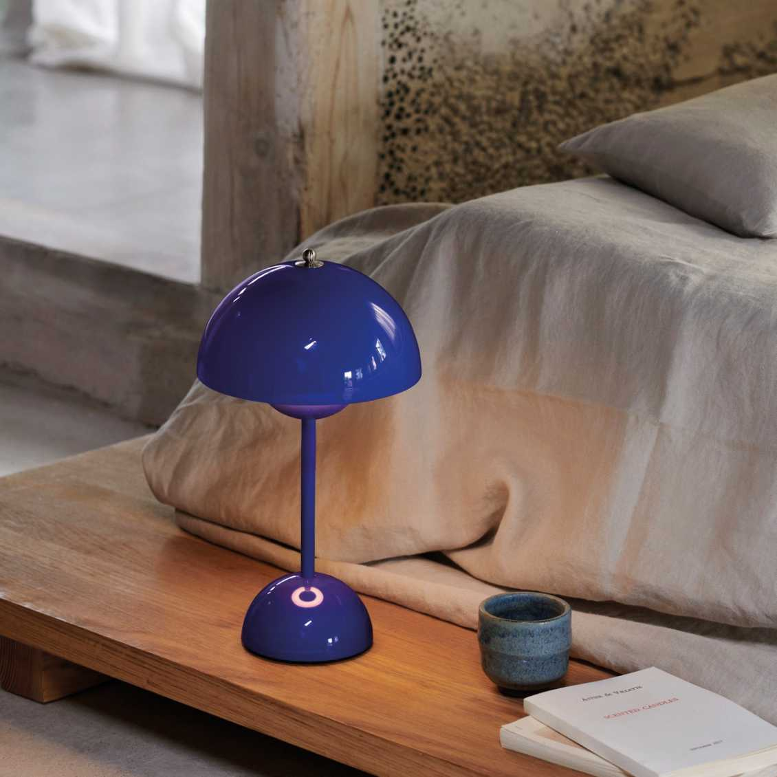 LunarGlow Bordslampa - Dimbart LED-belysning för varje inredning - Blå