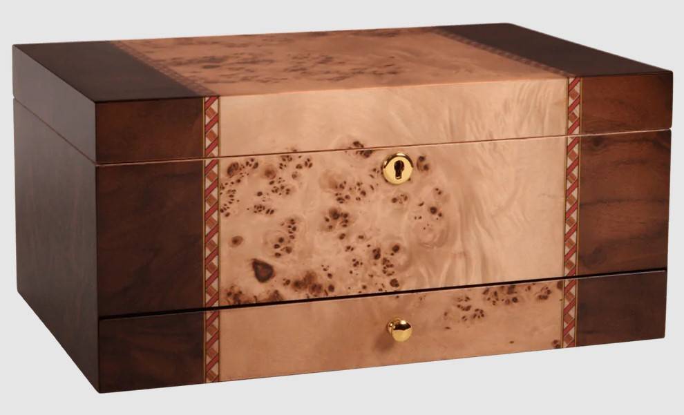 Walnut cigar humidor 80 cigar